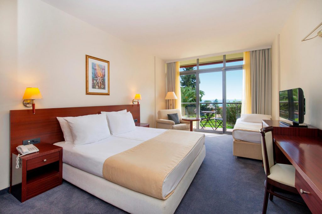 Schlafzimmer Hotel Bellevue Becici