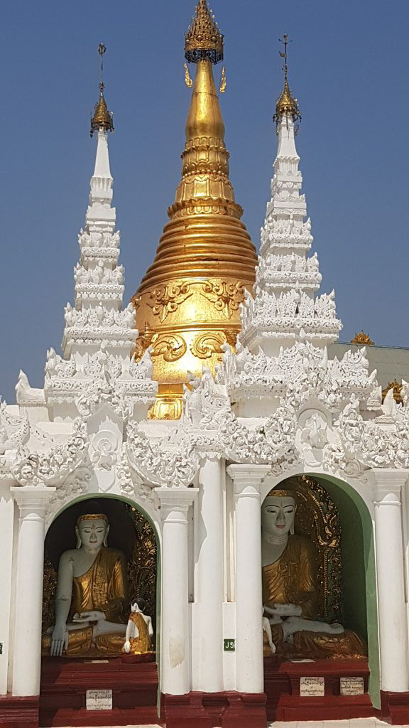 an der Shwedagon Pagode