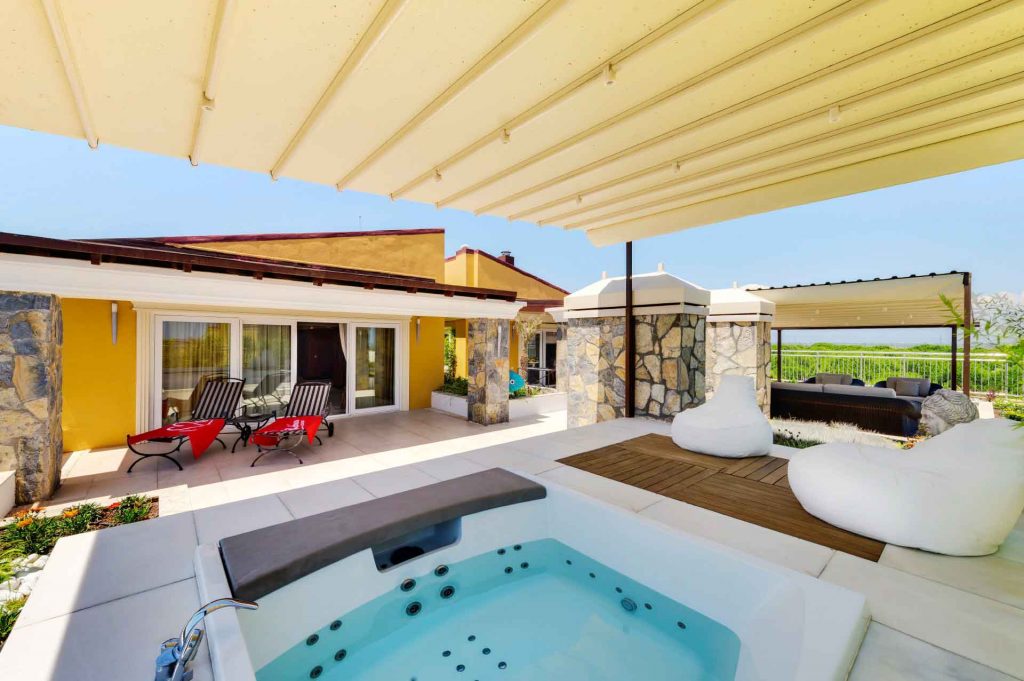 ROBINSON CLUB NOBILIS