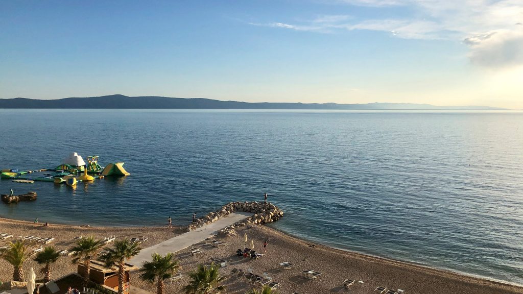 Strandabschnitt beim Medora Auri Family Beach Resort