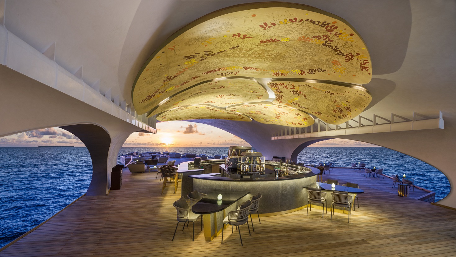 The Whale Bar bei Sonnenuntergang