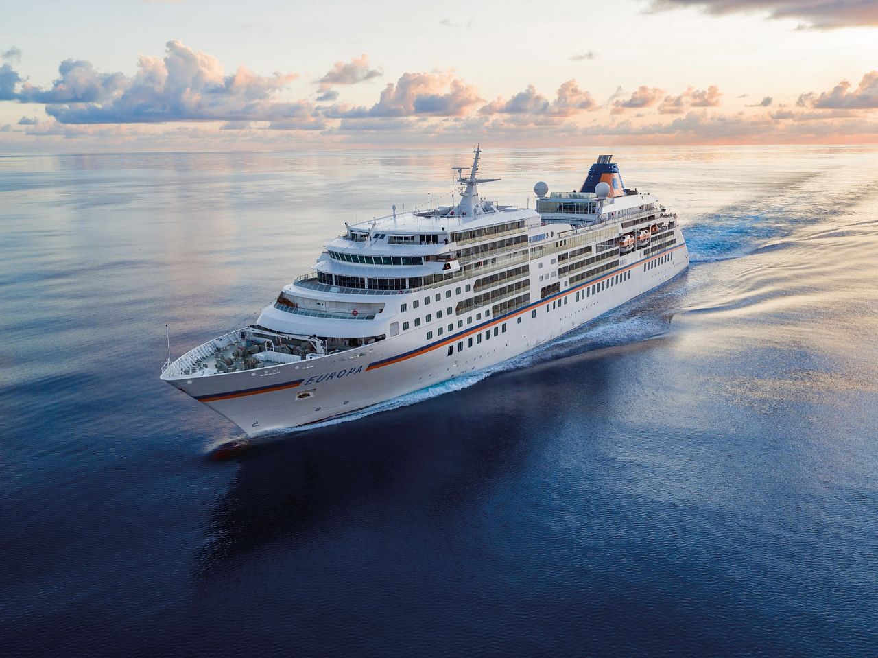 MS EUROPA auf See